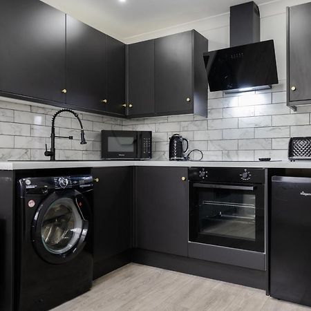 Chic Urban 2 Bedroom Apartments Cardiff Eksteriør billede