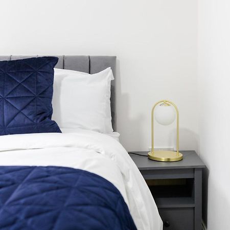 Chic Urban 2 Bedroom Apartments Cardiff Eksteriør billede